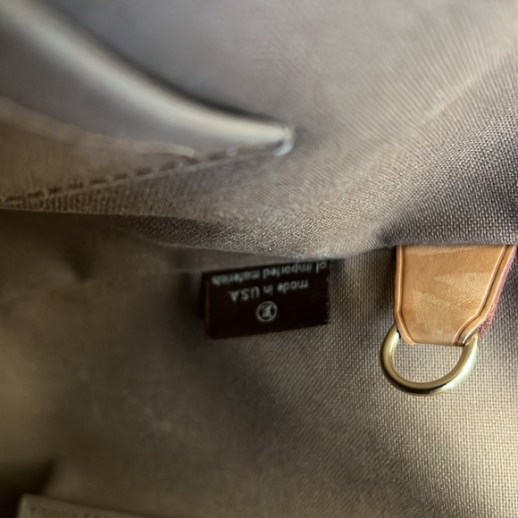 Louis Vuitton tote bag with side pockets and zipper - Picture 4 of 8